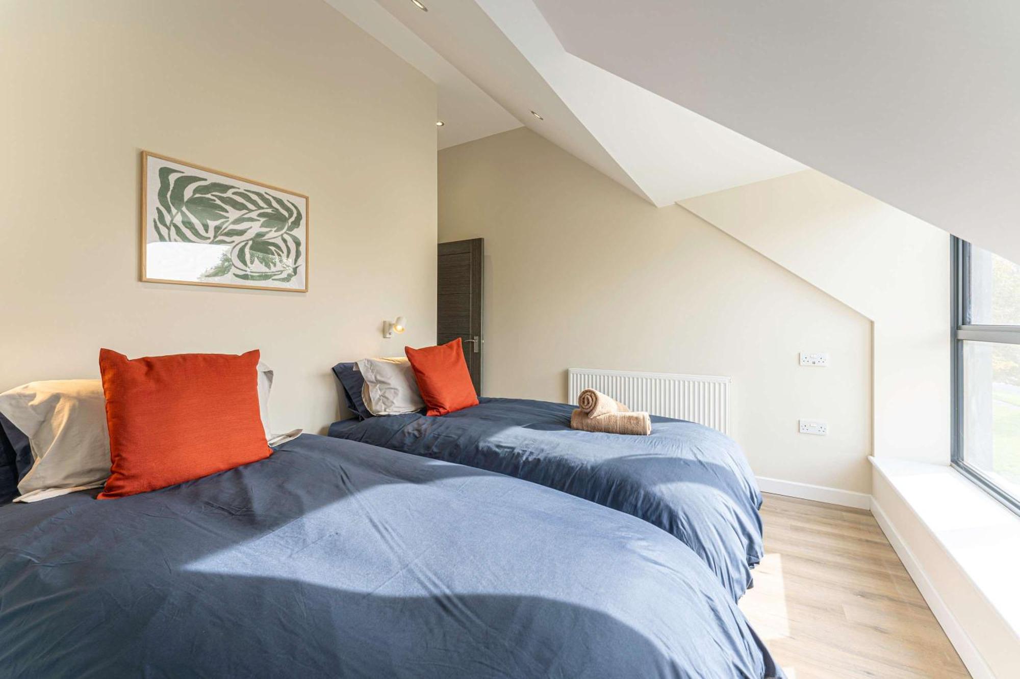 Stylish 2 Bedroom Apartments In ダービー エクステリア 写真